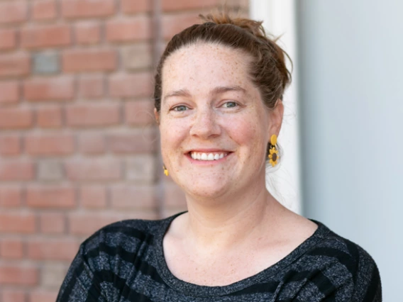Rebecca Schomer Headshot Square