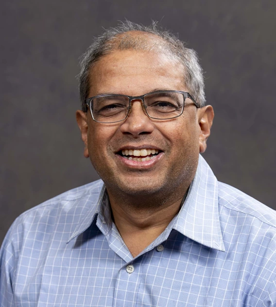 Ravi Palanievelu Headshot