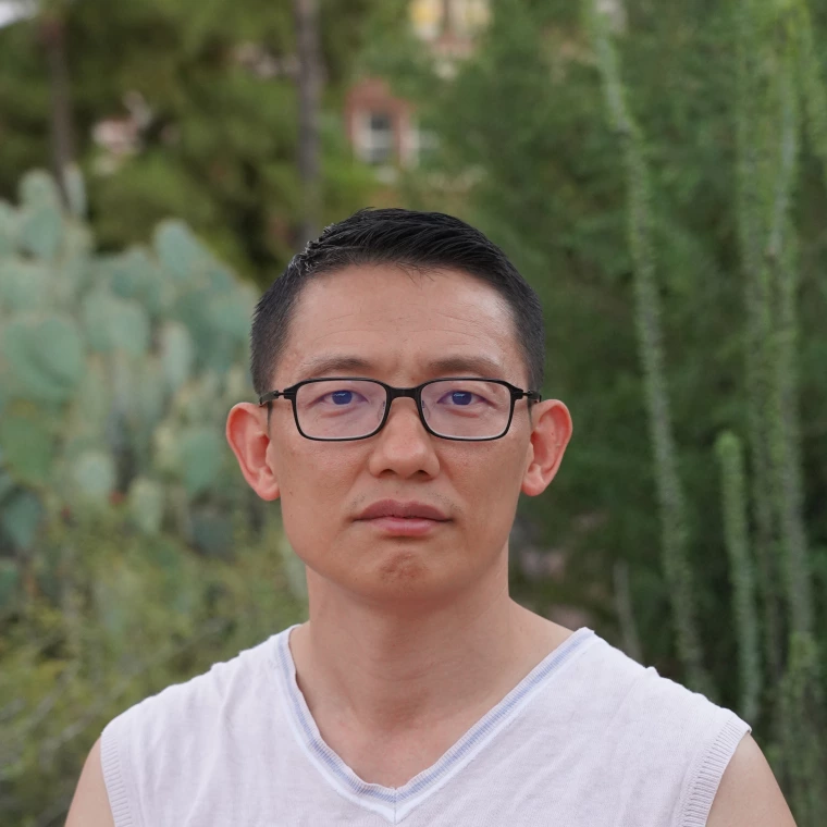 Jiahuai Hu Headshot